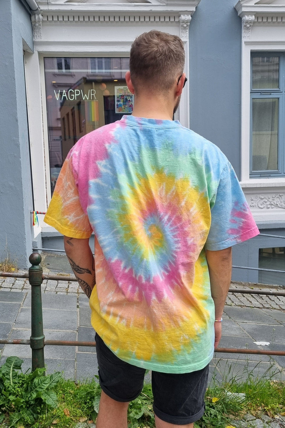 VAGPWR Ikke voksen - Oversized tie-dye t-shirt
